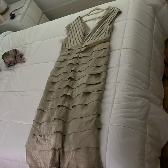 Adrianna papell dress - Picture 2 of 3